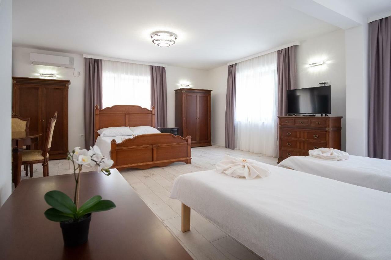 Apartmani Vila Kosa เทรบินเย ภายนอก รูปภาพ