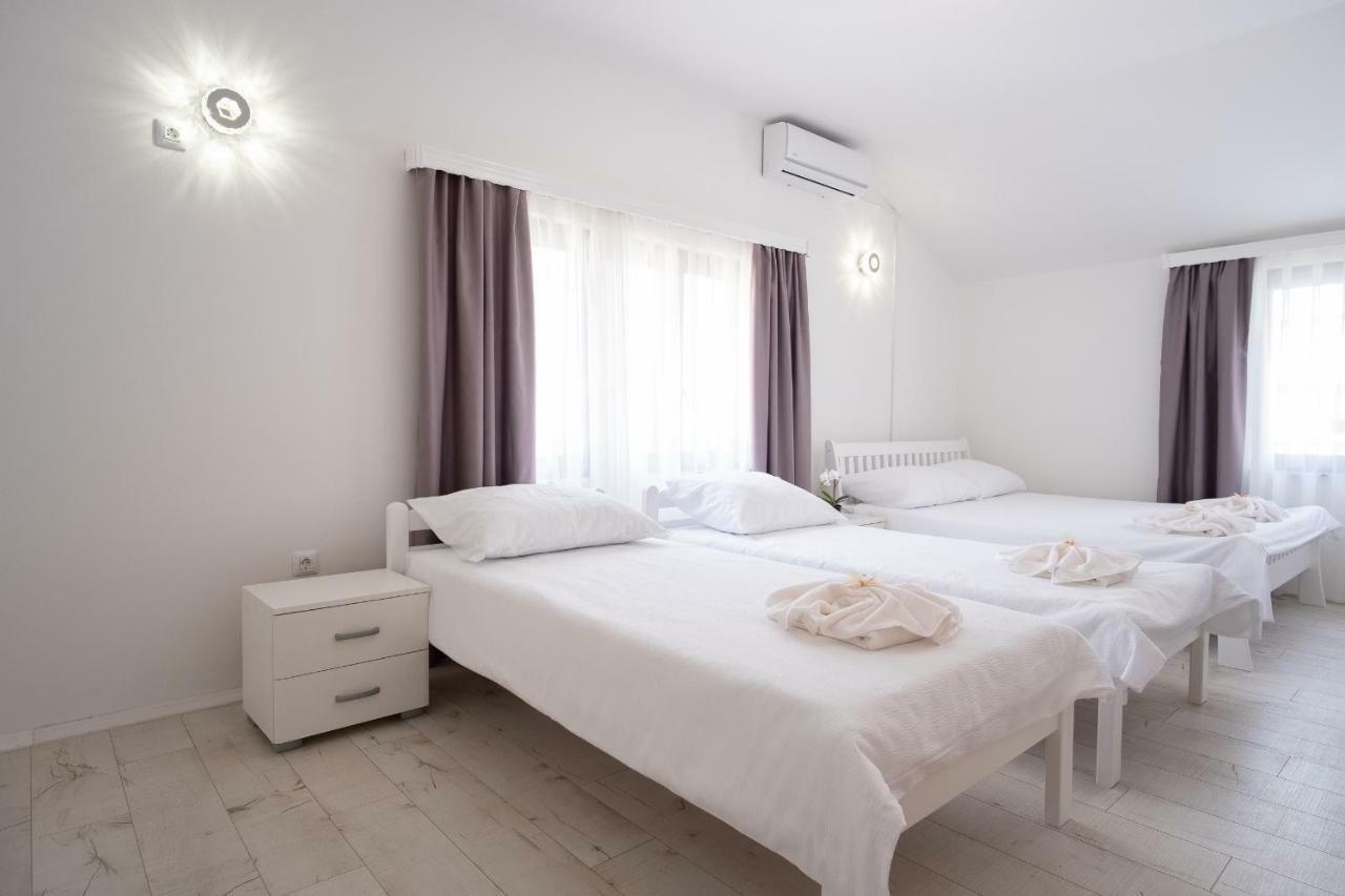 Apartmani Vila Kosa เทรบินเย ภายนอก รูปภาพ