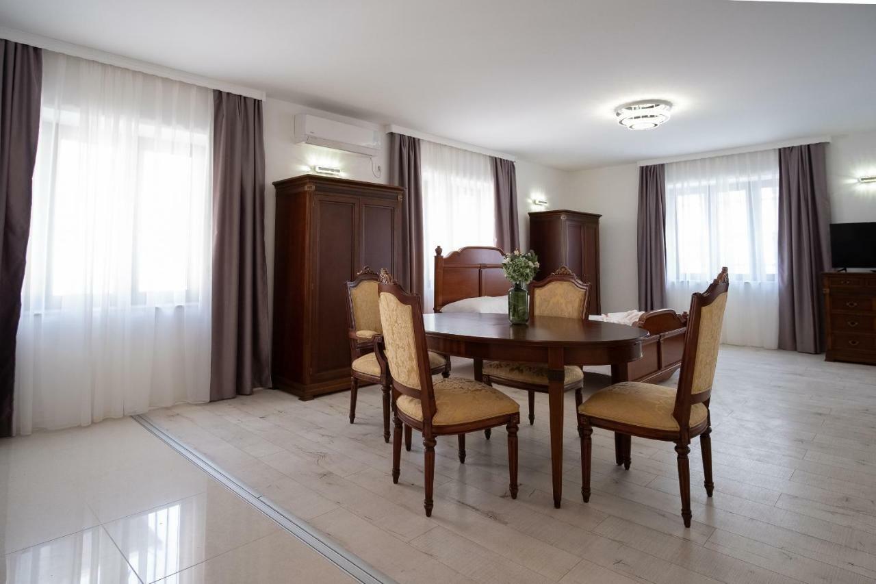 Apartmani Vila Kosa เทรบินเย ภายนอก รูปภาพ
